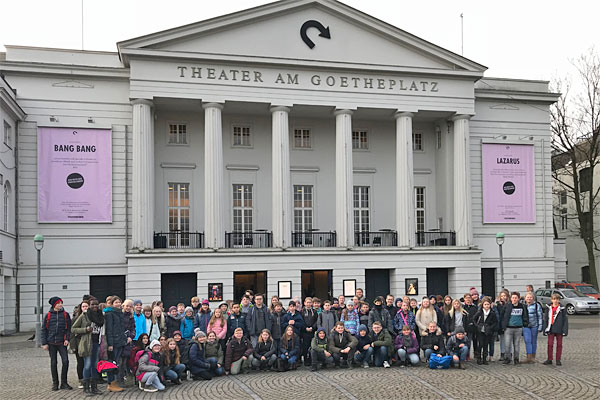 Gemeinsamer Theaterbesuch der 5. und 6. Klassen